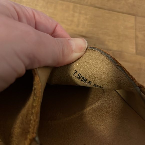 Born Suede Shoes, 7.5 - Picture 5 of 5